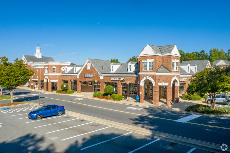 10612-10618 Providence Rd, Charlotte, NC à vendre - Photo du bâtiment - Image 1 de 1