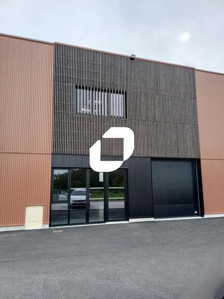 32 Rue De La Communauté, Le Bignon for sale - Building Photo - Image 3 of 12