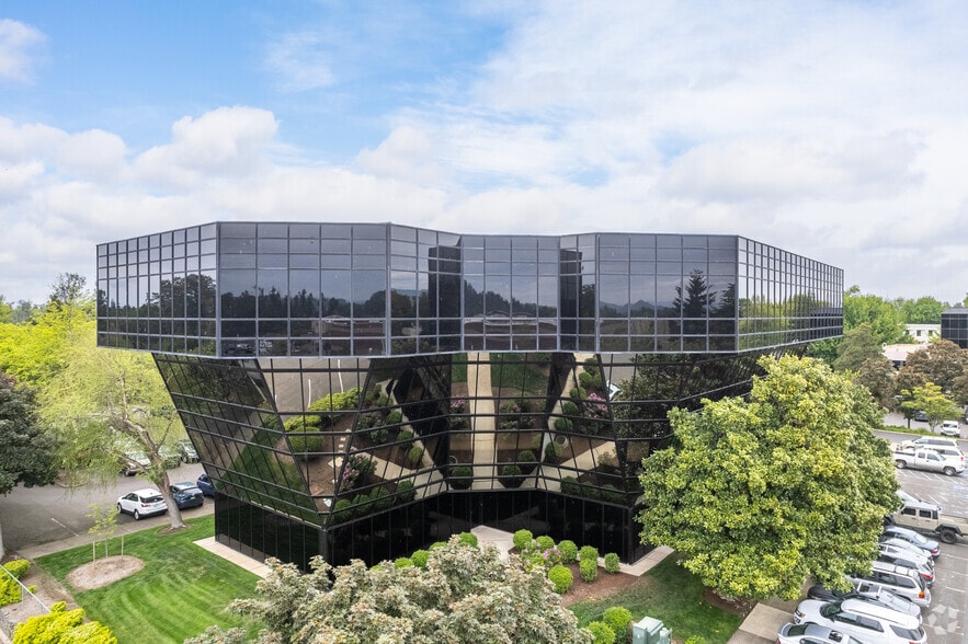1400 Executive Pky, Eugene, OR for lease - Building Photo - Image 2 of 3