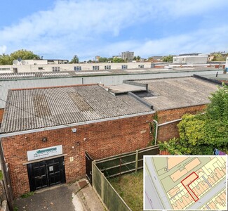 Plus de détails pour 86 Clarendon Rd, Croydon - Industriel à vendre