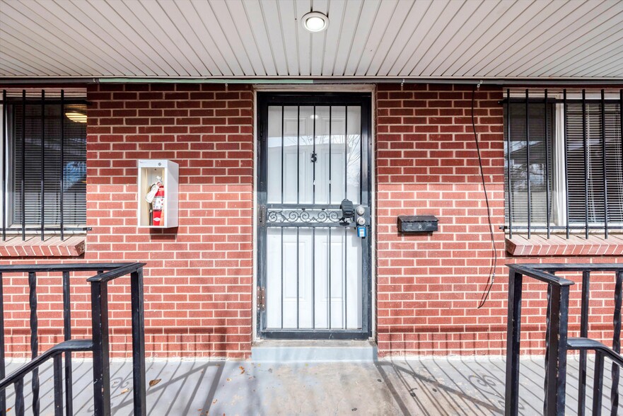 1634 Boston St, Aurora, CO for sale - Building Photo - Image 3 of 27