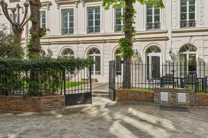 82-84 Boulevard Des Batignolles, Paris for lease Building Photo- Image 1 of 16