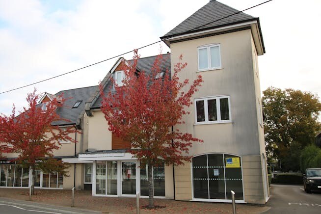 206 Station Rd, West Moors à louer - Photo du bâtiment - Image 1 de 2