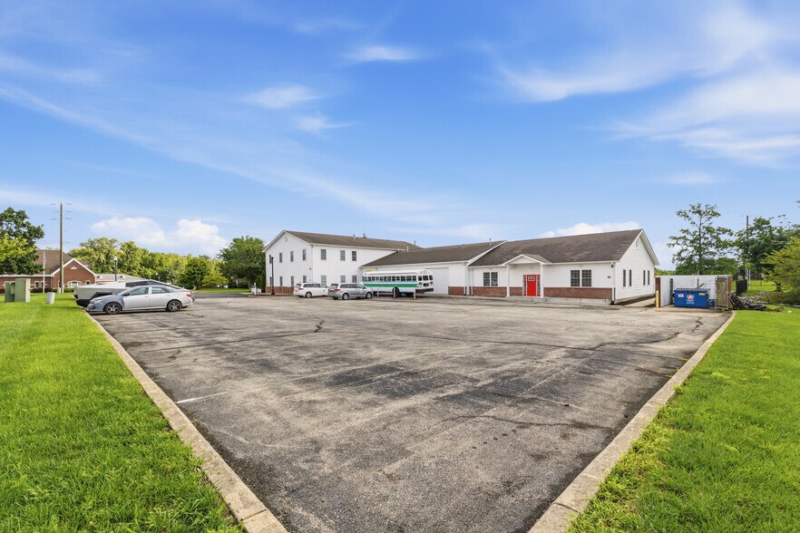 9615 E 59th St, Lawrence, IN for lease - Building Photo - Image 1 of 1
