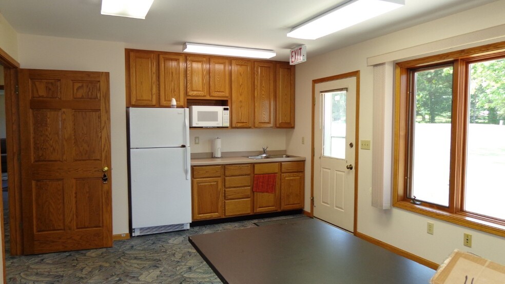 1117 County Road Db, Mosinee, WI for lease - Interior Photo - Image 3 of 24