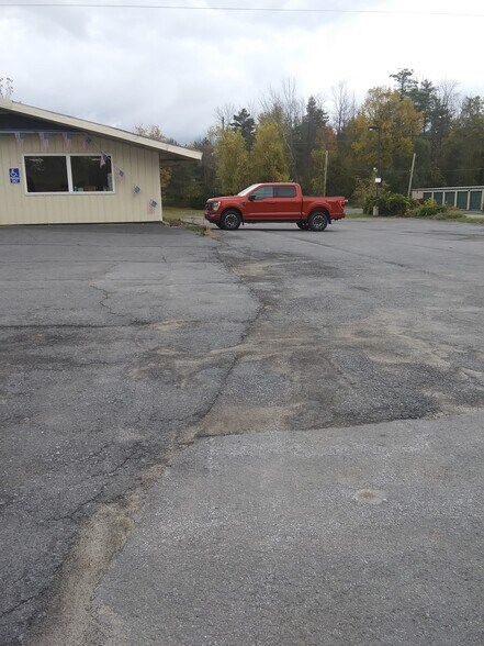 796 State Route 3, Plattsburgh, NY à vendre - Photo du bâtiment - Image 2 de 13