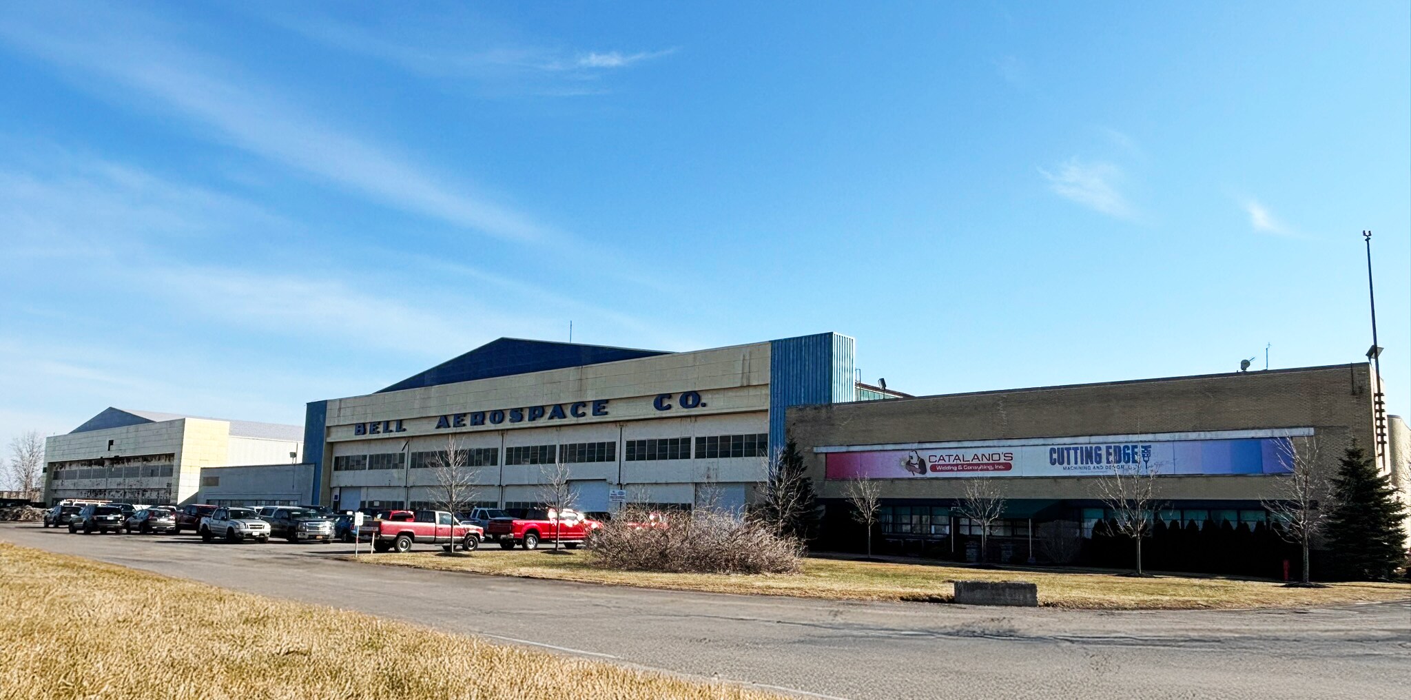 2221 Niagara Falls Blvd, Wheatfield Township, NY à louer Photo du bâtiment- Image 1 de 27