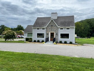 Plus de détails pour 7 Kent Rd, New Milford, CT - Bureau, Vente au détail à louer