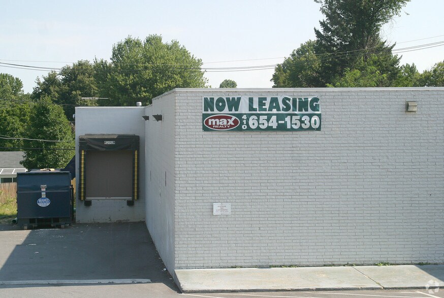 9820-9870 Liberty Rd, Randallstown, MD à louer - Photo du bâtiment - Image 3 de 8