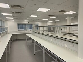 4-10 The Quadrant, Abingdon à louer Photo intérieure- Image 1 de 2