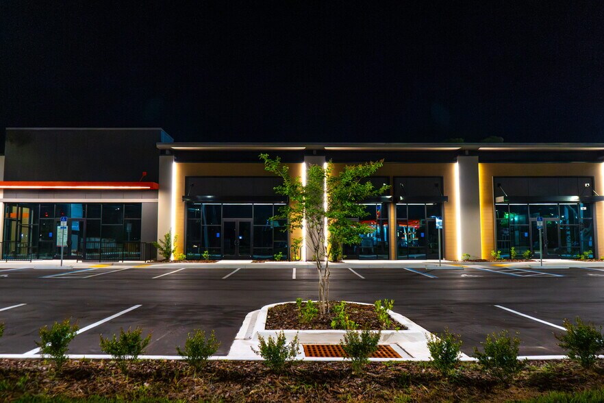 8730 Baymeadows Rd, Jacksonville, FL à louer - Photo du bâtiment - Image 2 de 30