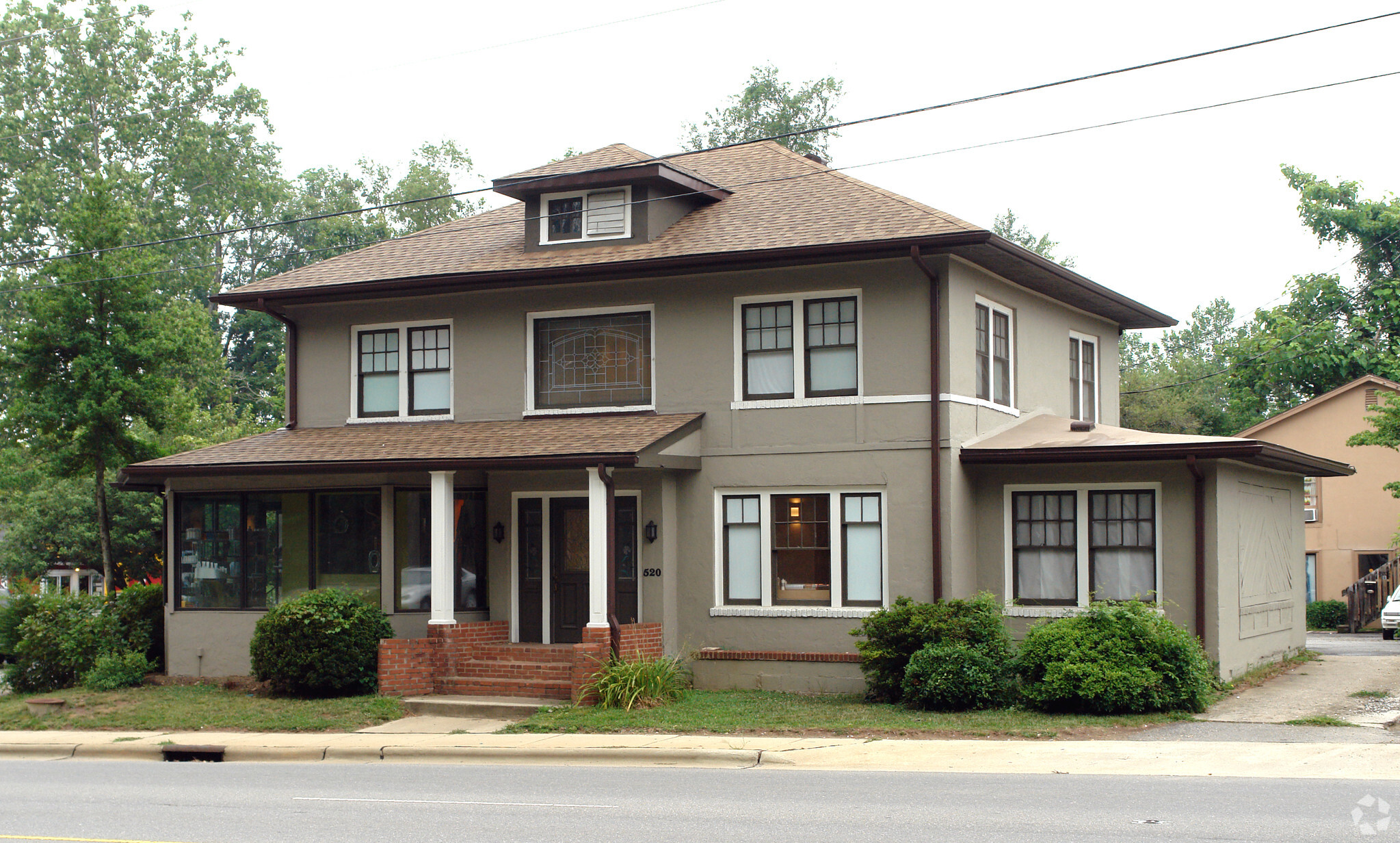 520 Hendersonville Rd, Asheville, NC à louer Photo principale- Image 1 de 2