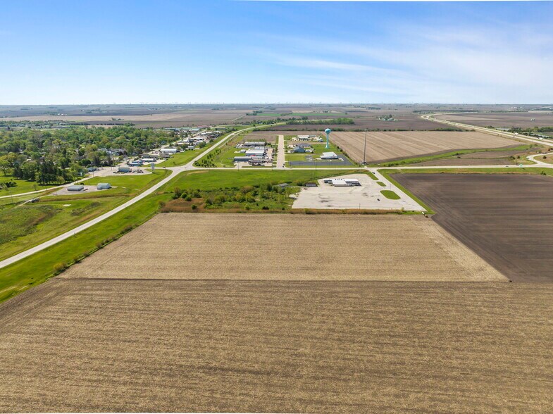 3220 N Route 66, Dwight, IL à vendre - Photo principale - Image 1 de 11