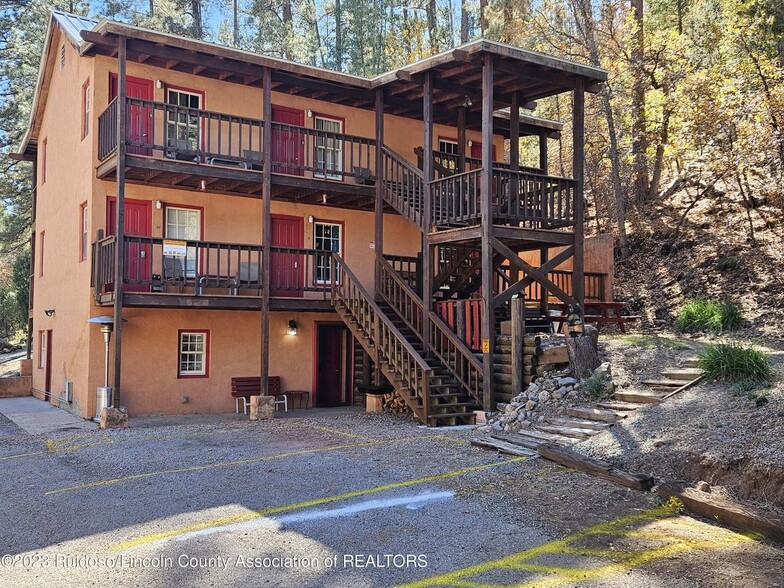 904 Carrizo Canyon Rd, Ruidoso, NM à vendre - Photo principale - Image 1 de 34