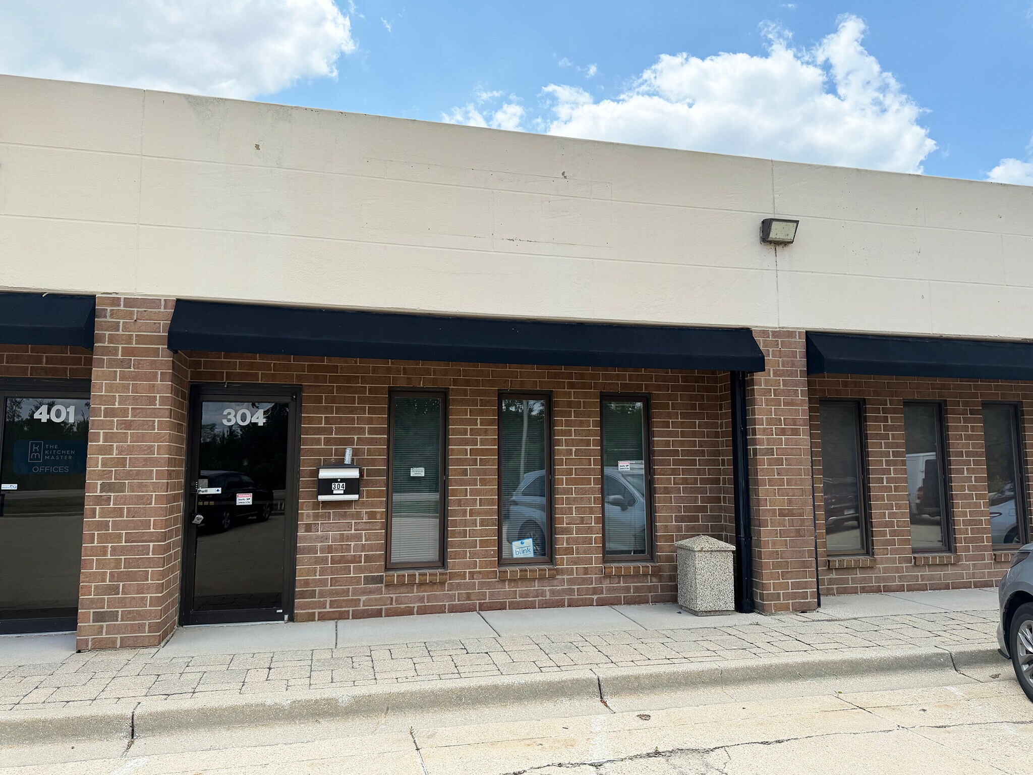 600 Industrial Dr, Naperville, IL for lease Building Photo- Image 1 of 13