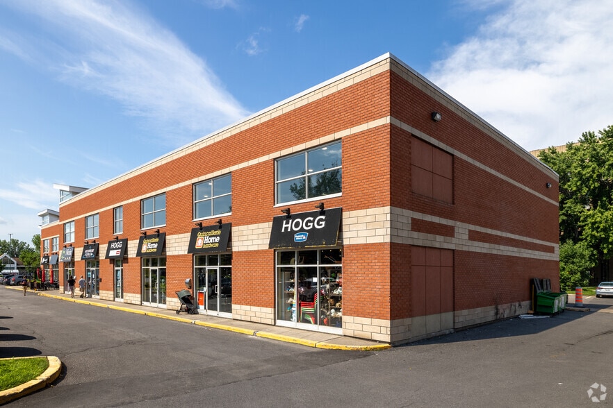7 Pl Du Commerce, Verdun, QC à louer - Photo du bâtiment - Image 3 de 5