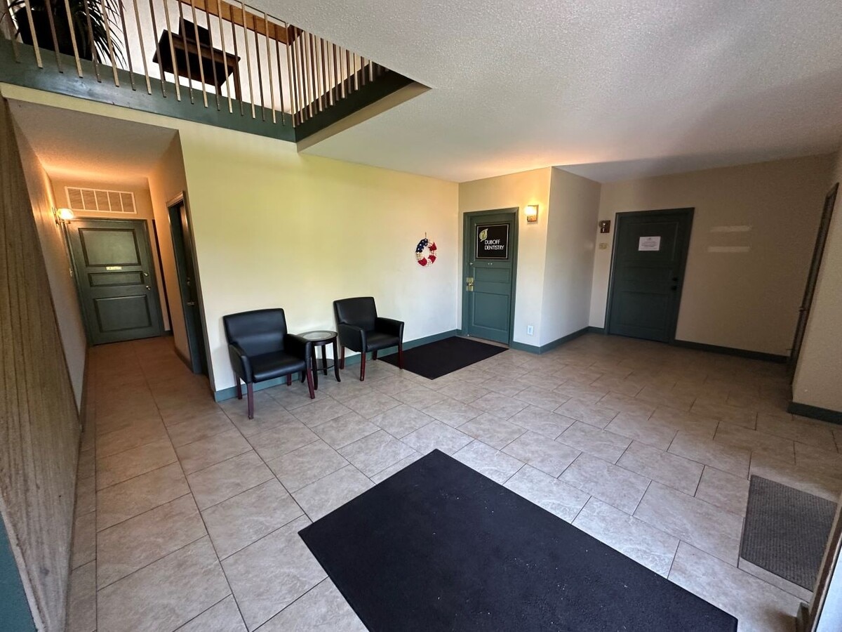 198 N Main St, Rutland, VT 05701 - Unit C-5 -  - Interior Photo - Image 2 of 10