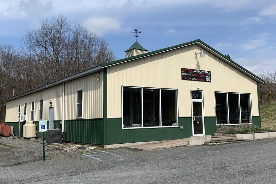 2203 Route 715, Stroudsburg, PA for lease - Primary Photo - Image 1 of 10