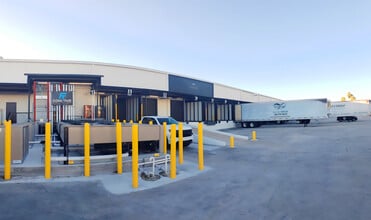 7500 NW 25th St, Miami, FL à louer Photo du bâtiment- Image 2 de 14