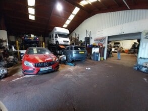 Knowles St, Bradford for lease Interior Photo- Image 1 of 4