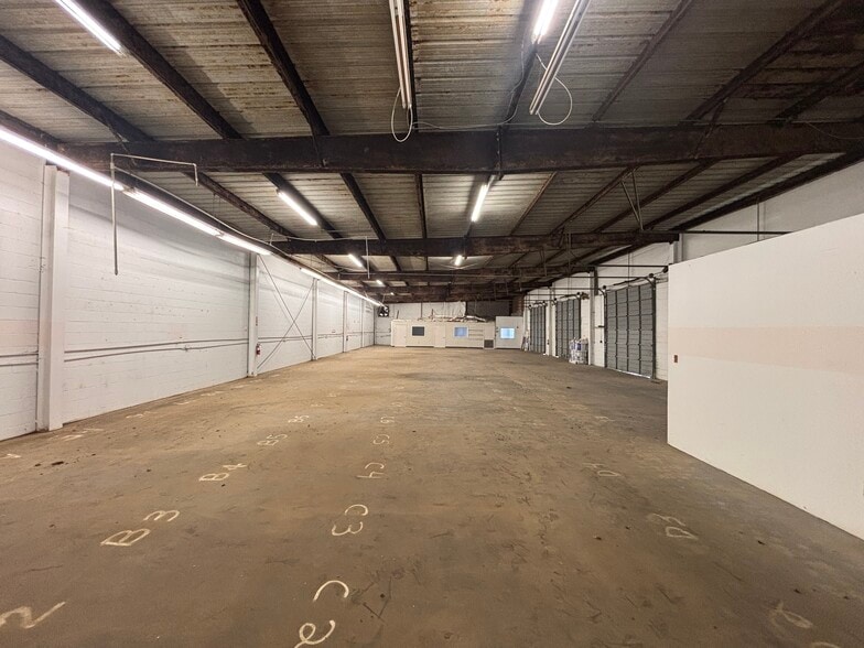 5609 Bellaire Blvd, Houston, TX for lease - Building Photo - Image 3 of 4