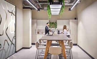 Plus de détails pour Manor House Dr, Coventry - Coworking à louer