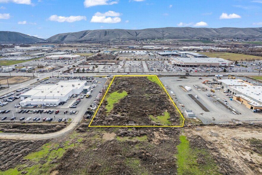 NKA Valley Blvd. Blvd, Union Gap, WA for sale - Primary Photo - Image 1 of 4