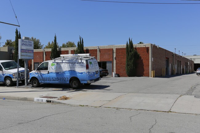 Plus de détails pour 15115 Califa St, Van Nuys, CA - Industriel à louer