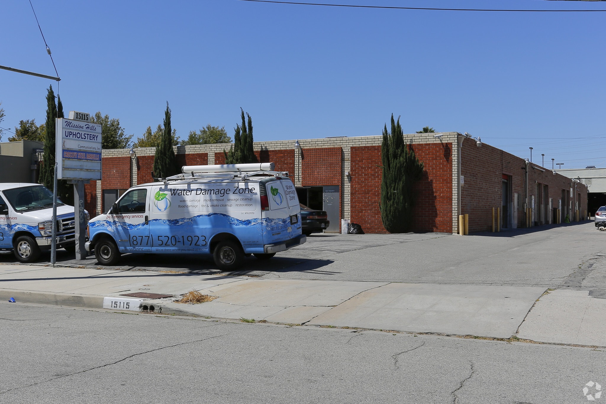 15115 Califa St, Van Nuys, CA for lease Primary Photo- Image 1 of 14