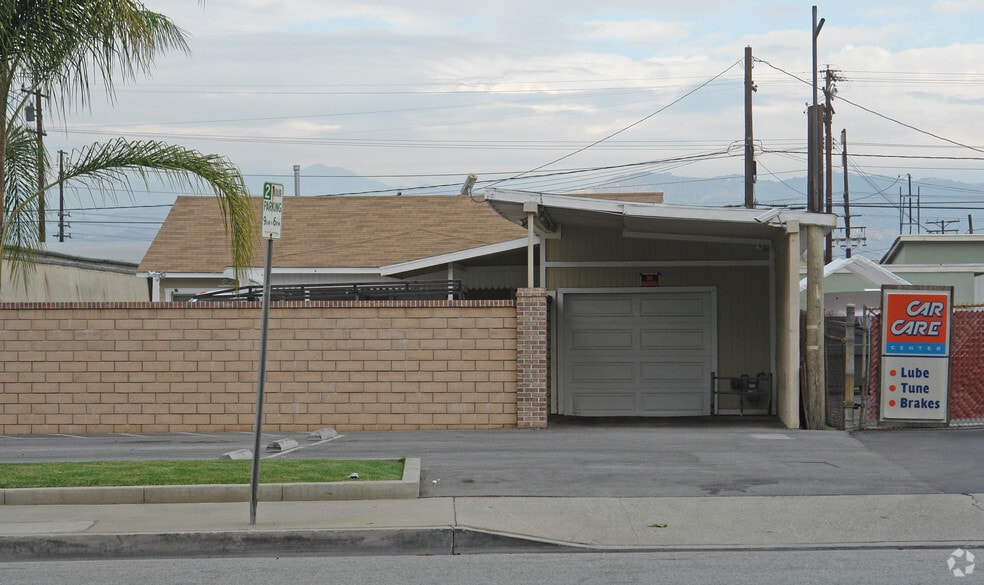 757 E San Bernardino Rd, Covina, CA for lease - Building Photo - Image 3 of 17