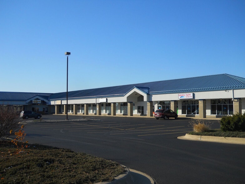 6831-6857 W Main St, Kalamazoo, MI for lease - Building Photo - Image 1 of 6
