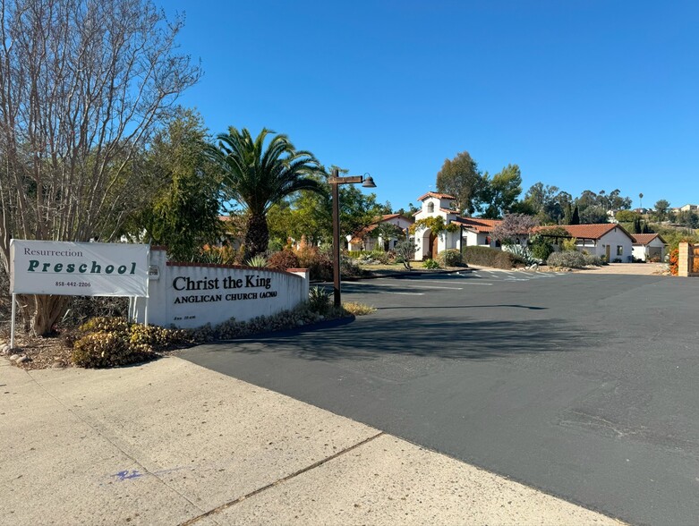 12730 Elm Park Ln, Poway, CA for lease - Building Photo - Image 2 of 16