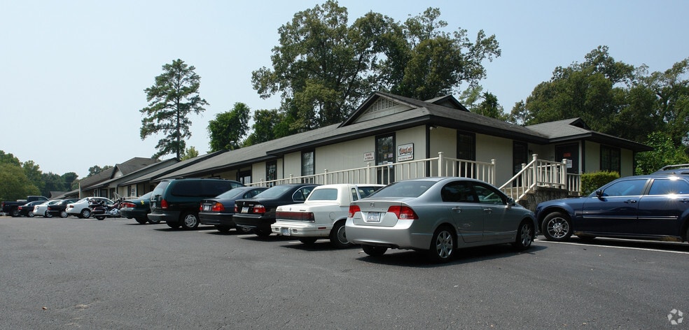 5114 Yadkin Rd, Fayetteville, NC for sale - Building Photo - Image 3 of 16