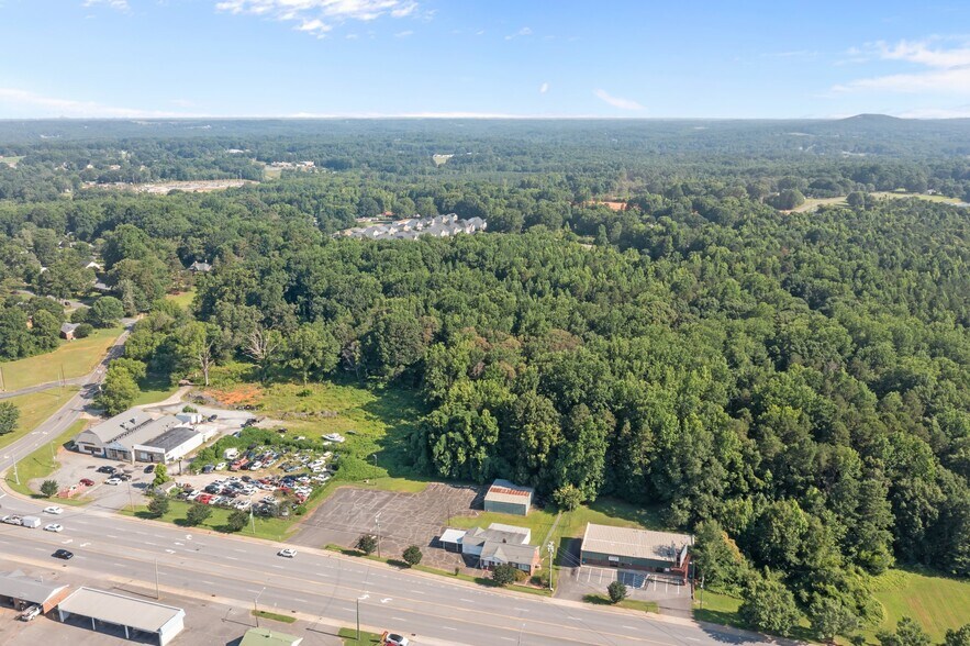 208 Costner School Rd, Bessemer City, NC à vendre - Photo du bâtiment - Image 2 de 22