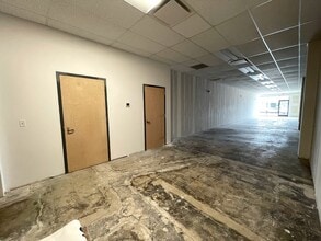 2310-2560 4th St SW, Mason City, IA à louer Photo intérieure- Image 2 de 7