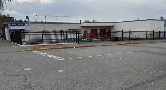 More details for 2122 Douglas St, Victoria, BC - Office for Lease