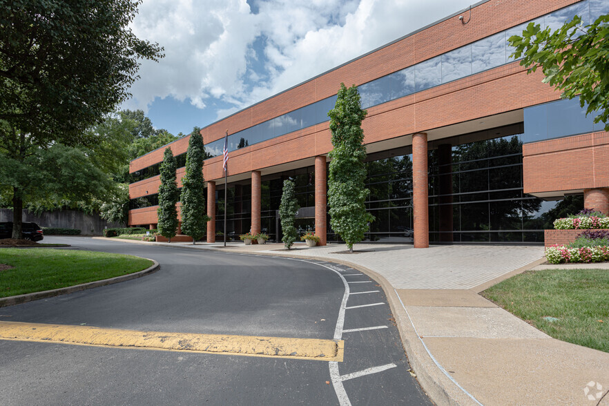 53 Century Blvd, Nashville, TN à louer - Photo du bâtiment - Image 1 de 2