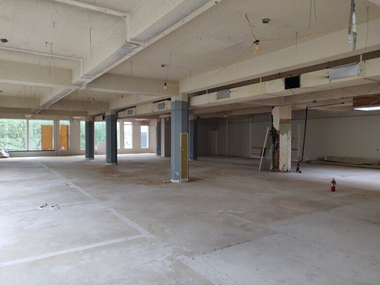 1301 Cornwall Ave, Bellingham, WA à vendre - Photo intérieure - Image 3 de 11