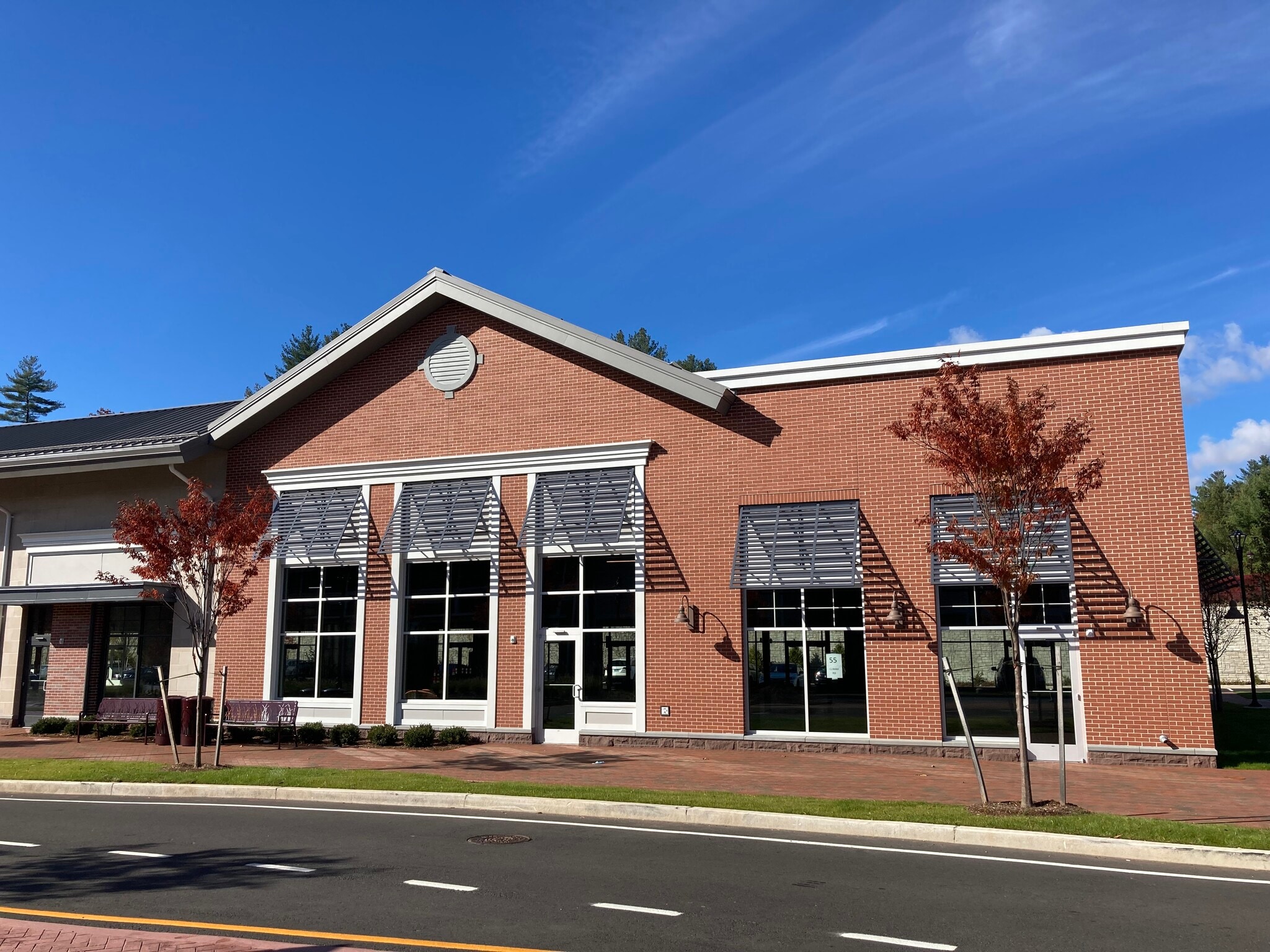 21 Ensign Dr, Avon, CT for lease Building Photo- Image 1 of 3