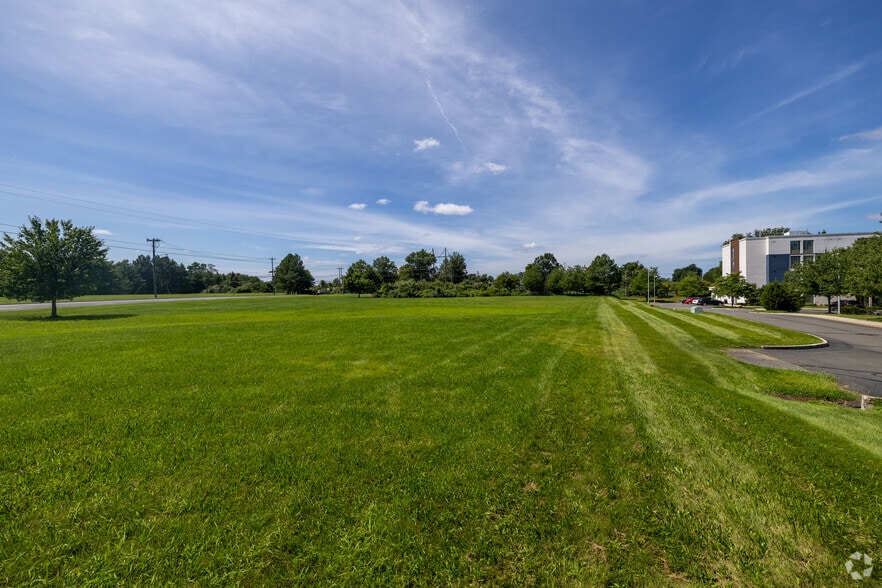 1100 Charles Ewing Blvd, Ewing, NJ à vendre - Photo du bâtiment - Image 3 de 14