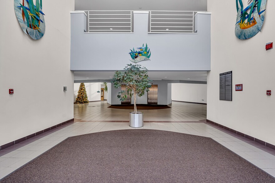 1433 Hooper Ave, Toms River, NJ à louer - Photo intérieure - Image 2 de 24