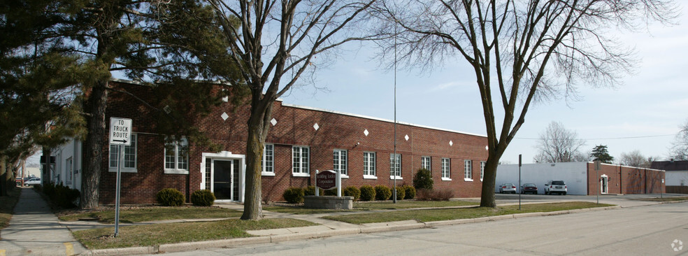 1500-1520 W Rogers Ave, Appleton, WI for sale - Primary Photo - Image 1 of 1