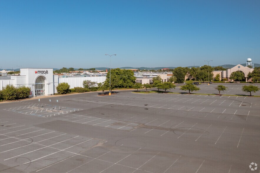 5500 Buckeystown Pike, Frederick, MD à louer - Photo du bâtiment - Image 1 de 2