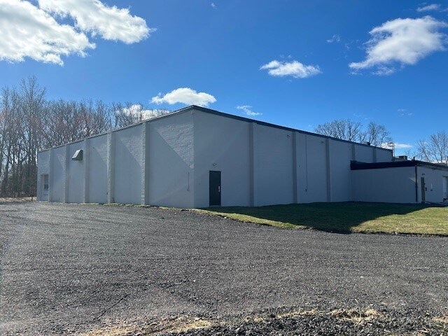 1225 Tunnel Rd, Perkasie, PA à louer - Photo du bâtiment - Image 2 de 6