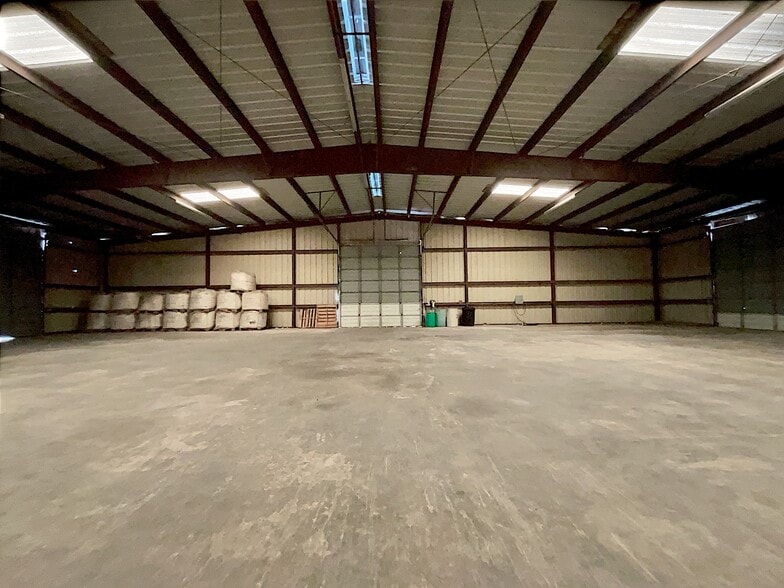201 Houston St, George West, TX à louer - Photo du bâtiment - Image 3 de 36