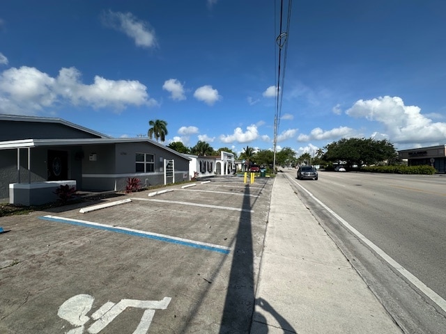 6740 Taft St, Hollywood, FL for lease - Building Photo - Image 2 of 18