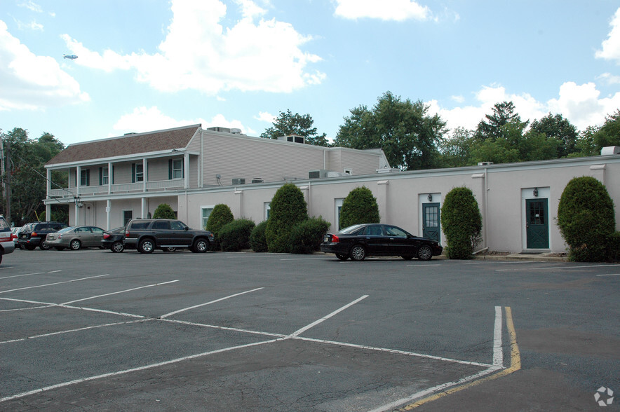 200 Atlantic Ave, Manasquan, NJ for lease - Building Photo - Image 2 of 2