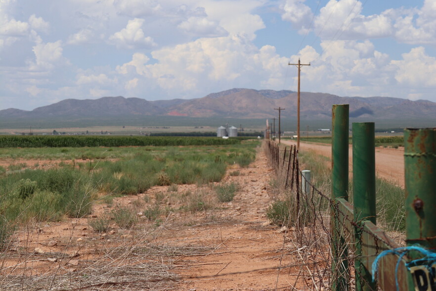 RUCKER CANYON ROAD FARM, Elfrida, AZ à vendre - Autre - Image 3 de 4