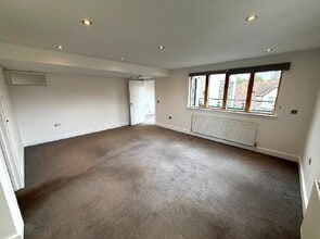 Suite 3 Bakery Court, London End, Beaconsfield for lease Interior Photo- Image 1 of 2