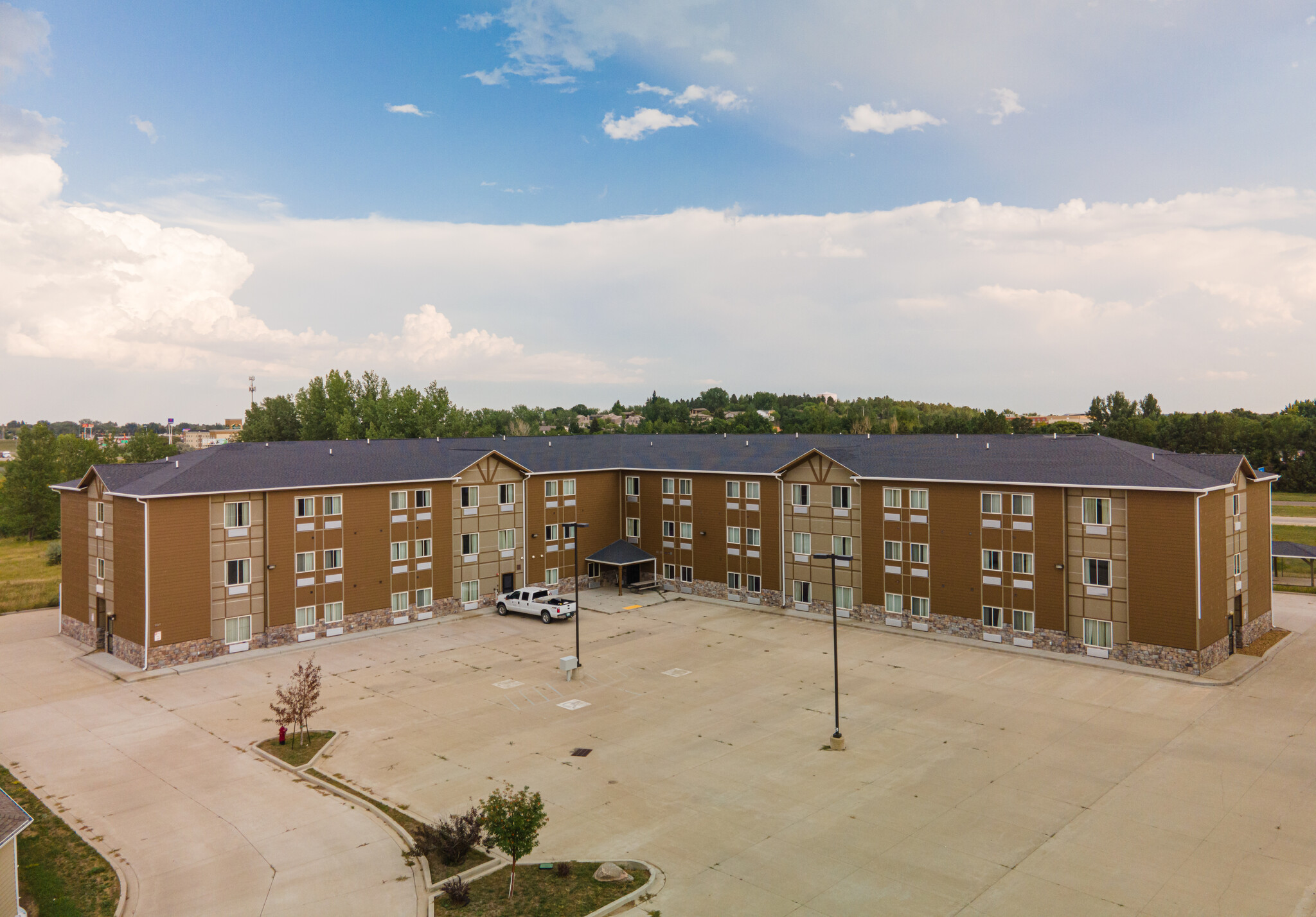 1167 14th St W, Dickinson, ND for sale Primary Photo- Image 1 of 1